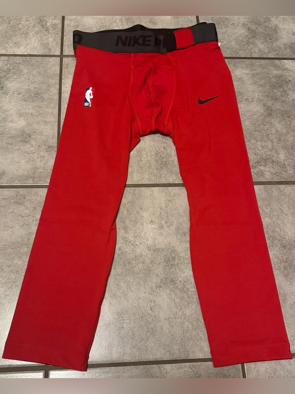 Nike Pro NBA 3/4 Compression Pants Size Medium Red NWT Basketball